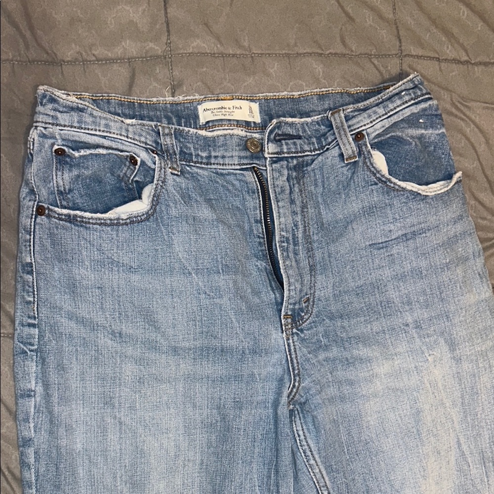 A&f ankle straight ultra high-rise jeans